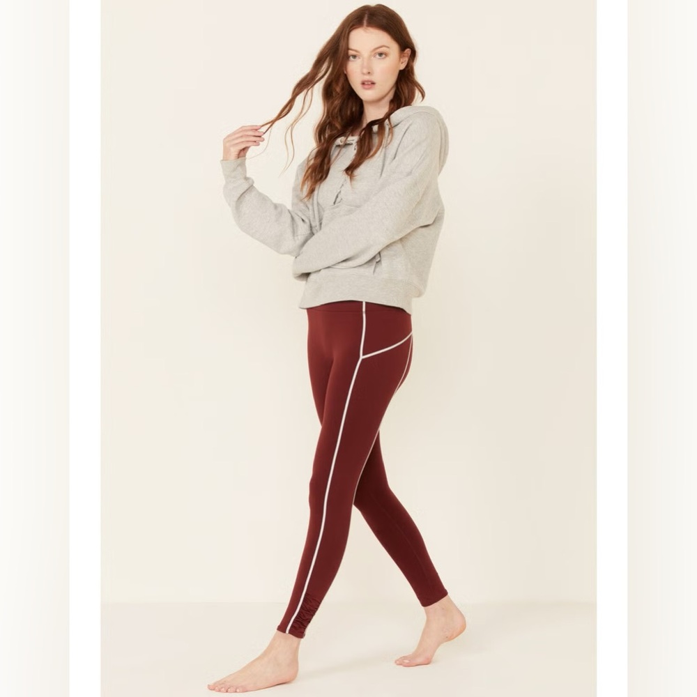 Free People Movement Your a Peach Leggings in Spiced Mahogany Size Small